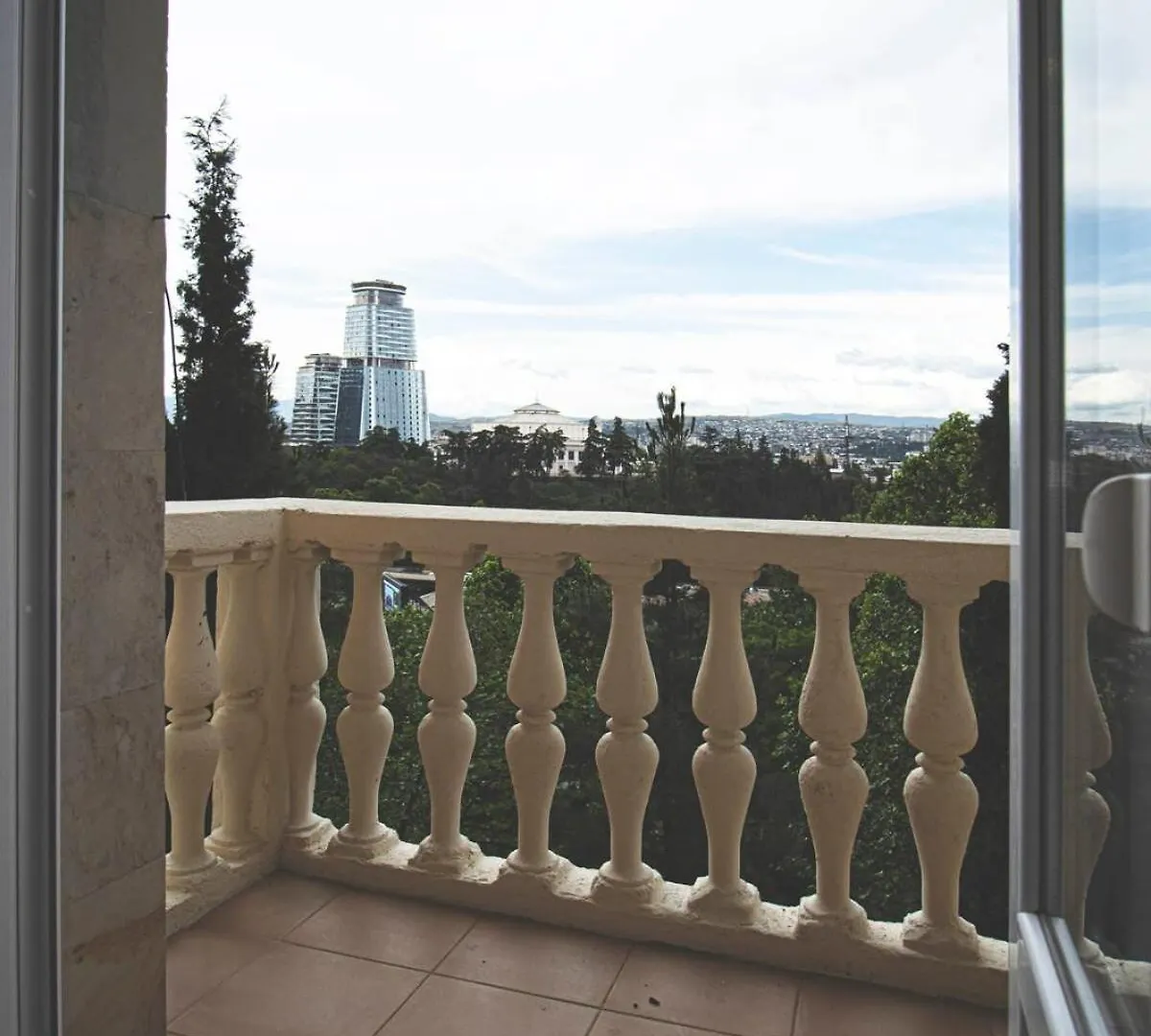 Cozy Apartment In Center Of The City Tbilisi 0*,
